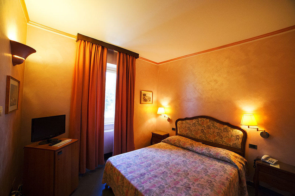 Grande Albergo Miramare Формия Экстерьер фото