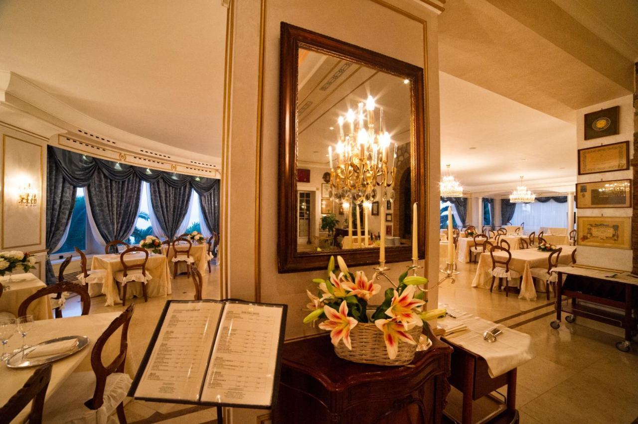 Grande Albergo Miramare Формия Экстерьер фото